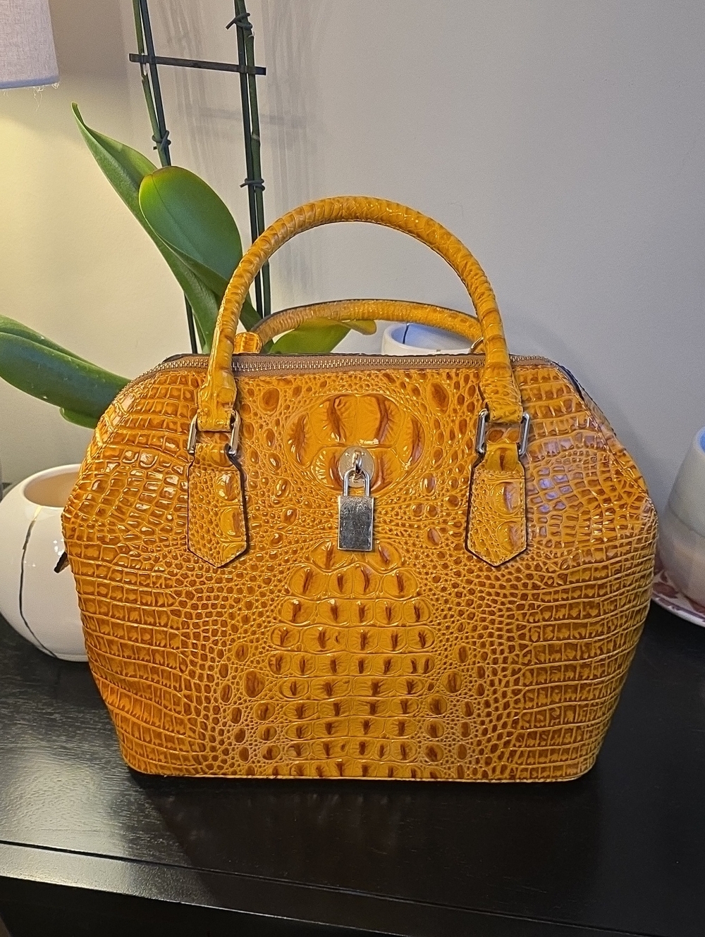 Vicenzo Leather Dome Satchel